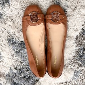 Liz Claiborne flats Womens size 6M